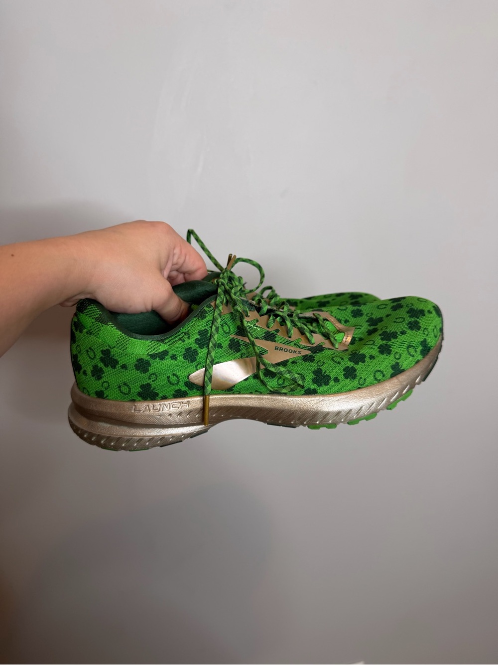 Brooks Launch 6 Run Lucky Womens 10 Green Gold Shamrock St Patricks Sneakers